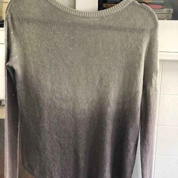 Cham Luu Sweater - Picture 5 of 5